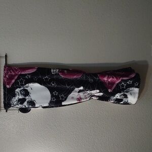 HALLOWEEN BOOK OF SPELLS ZODIAC PALM AND SKULL PLUSH THROW 50in X 70in